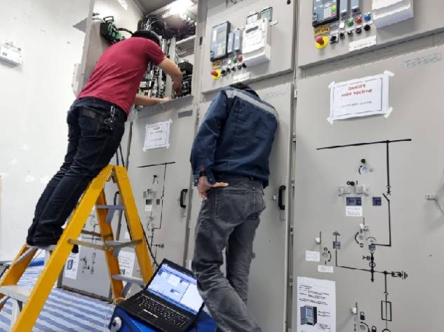 Imagen de mantenimiento e instalación industrial 3